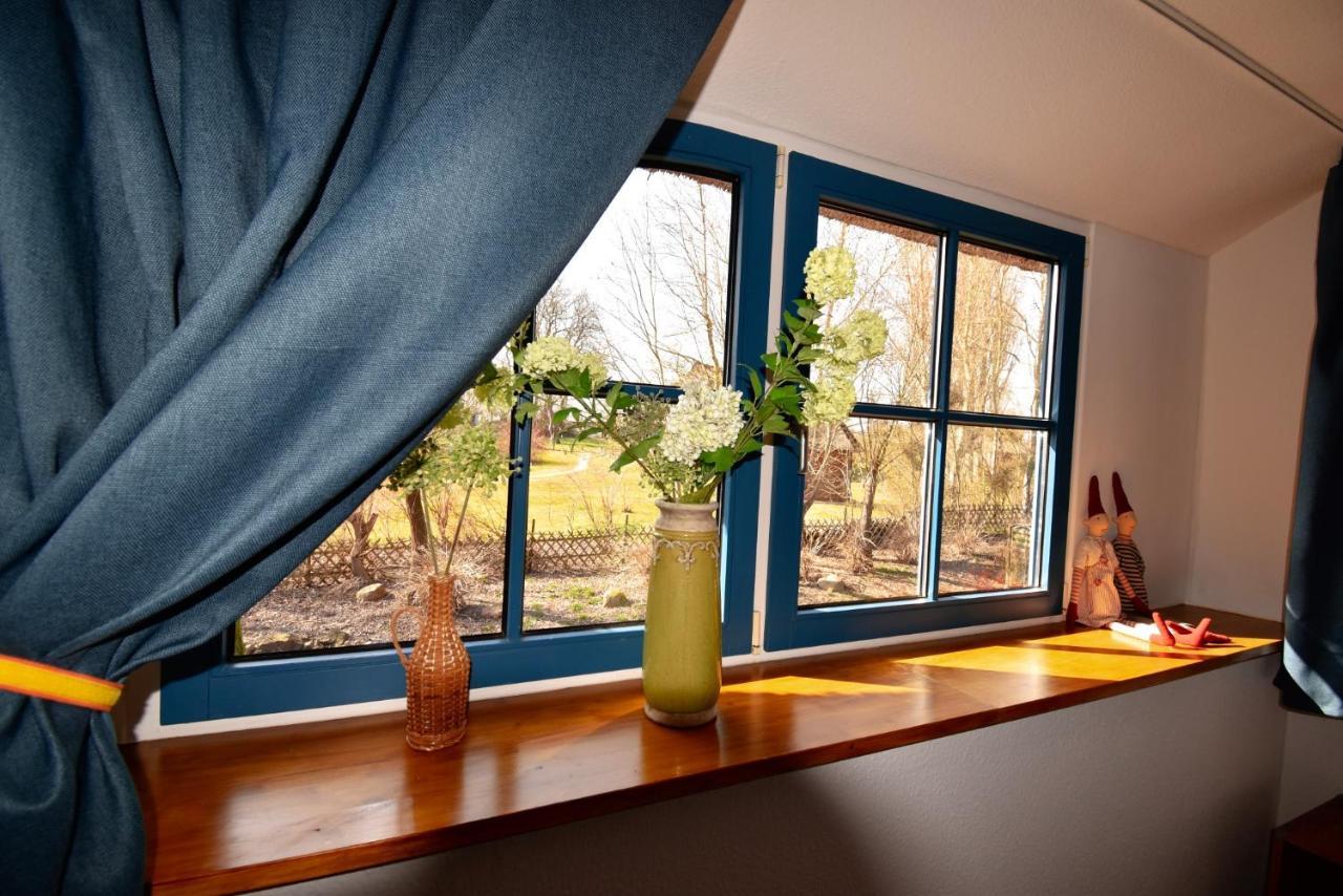Reetdachhaus Holunder 2 Villa Puddemin Buitenkant foto