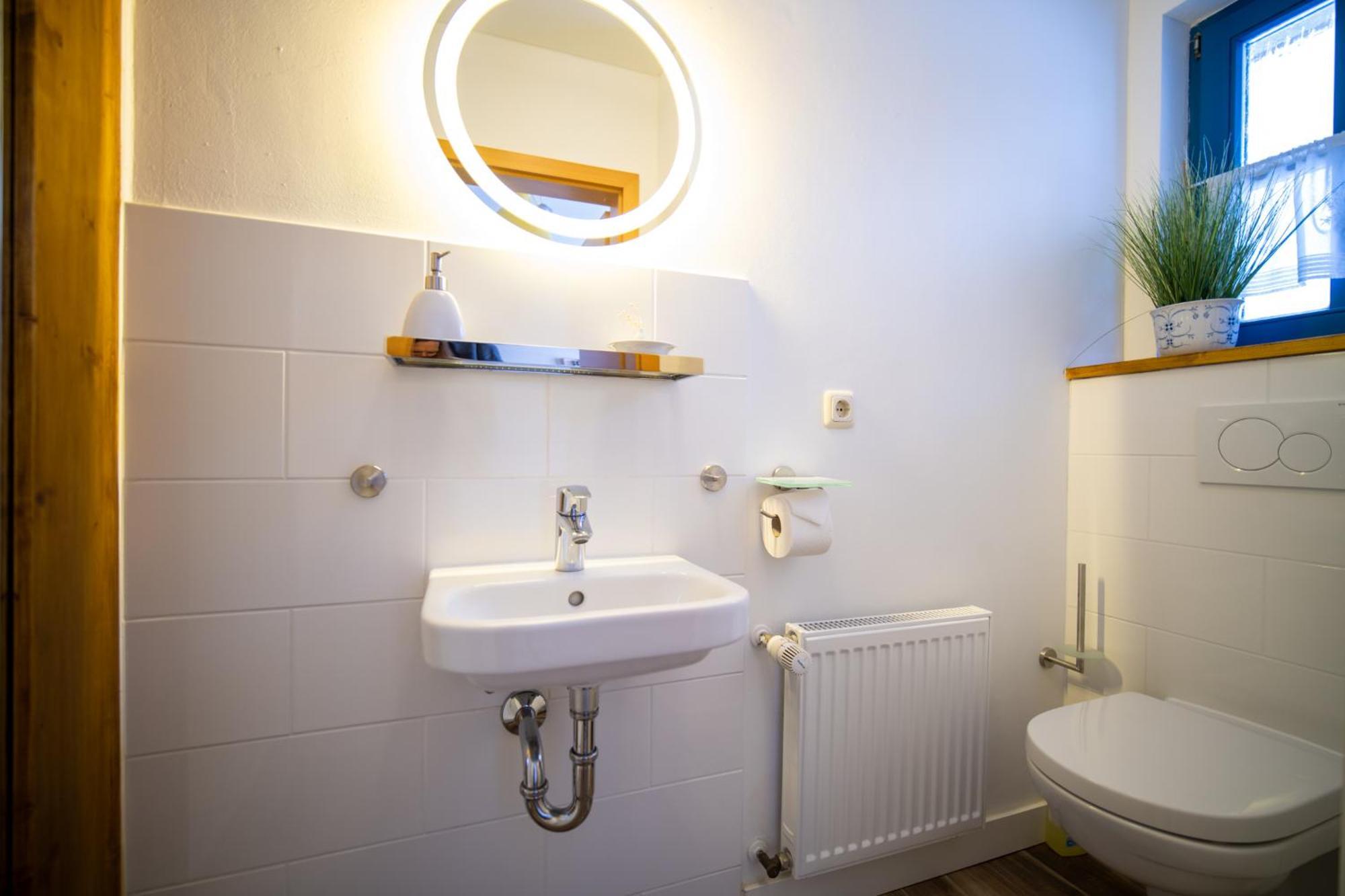 Reetdachhaus Holunder 2 Villa Puddemin Buitenkant foto